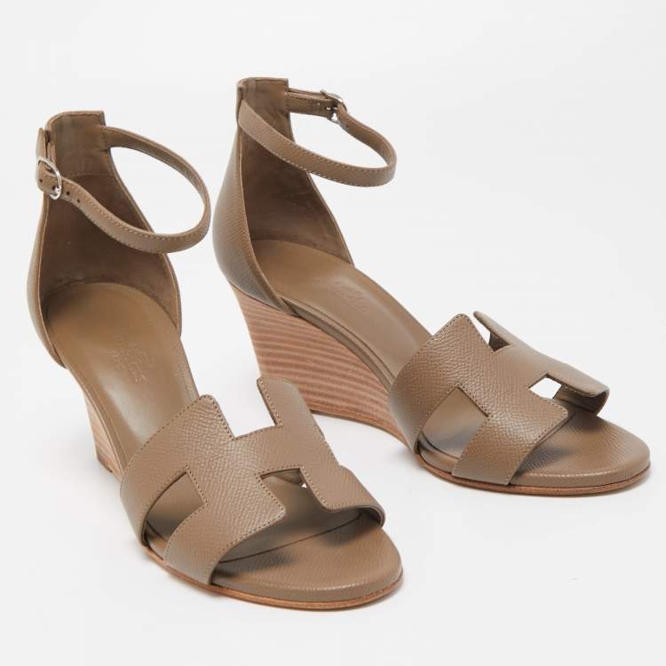 Pre Owned Hermes Light Brown Leather Legend Sandals Size 37