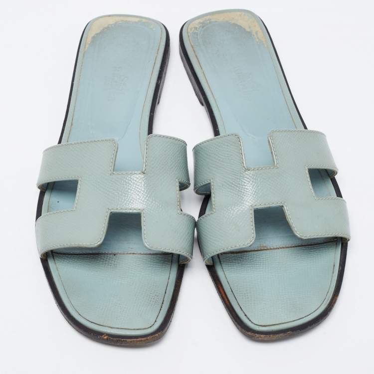 Pre Owned Hermes Blue Leather Oran Flat Slides Size 38.5