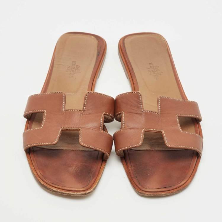 Pre Owned Hermes Brown Leather Oran Flat Slides Size 38.5