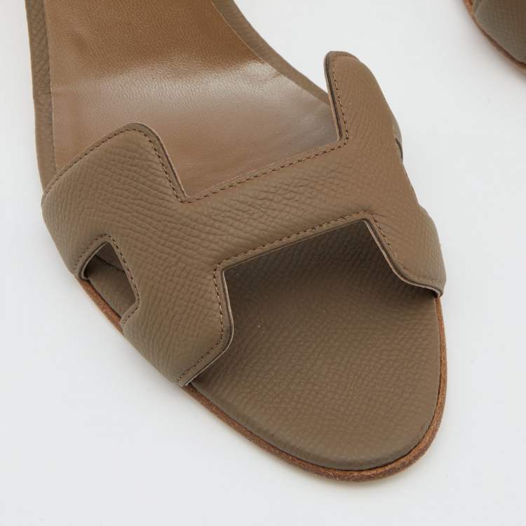 Pre Owned Hermes Taupe Leather Premiere Sandals Size 39.5