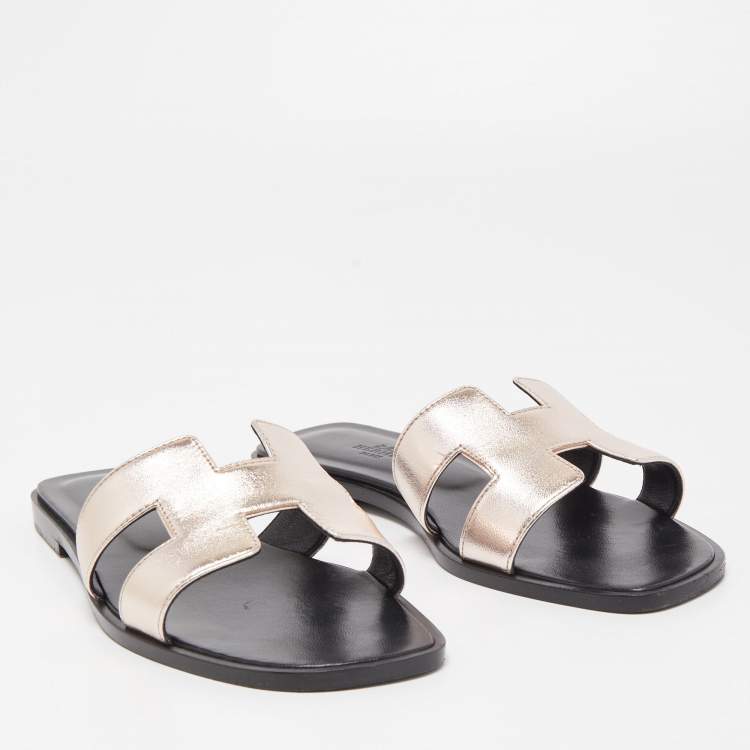 Pre Owned Hermes Metallic Pink Leather Oran Flat Slides Size 37.5