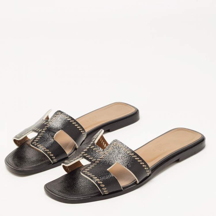 Pre Owned Hermes Black Patent Leather Oran Flat Slides Size 37