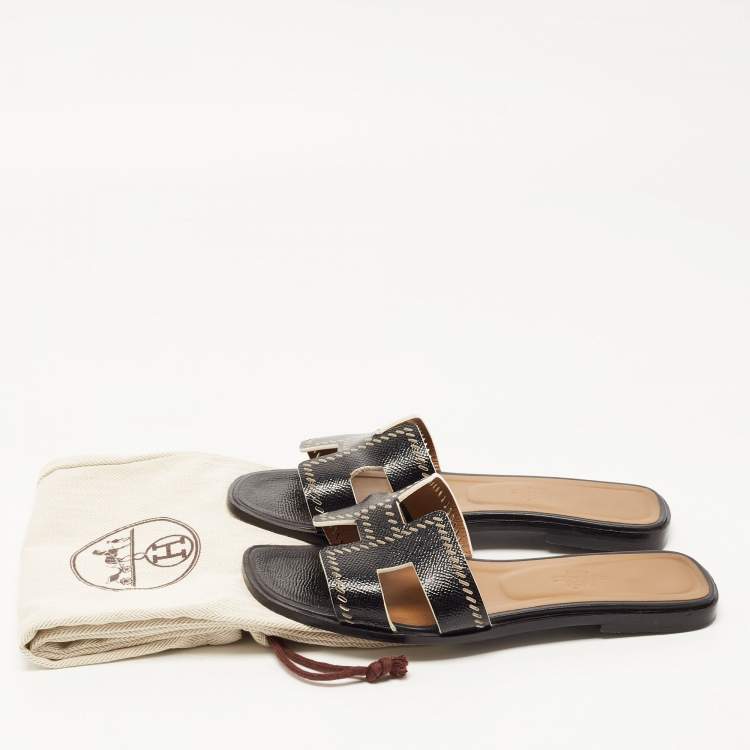 Pre Owned Hermes Black Patent Leather Oran Flat Slides Size 37