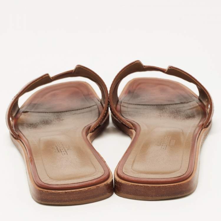 Pre Owned Hermes Brown Leather Oran Flat Slides Size 37