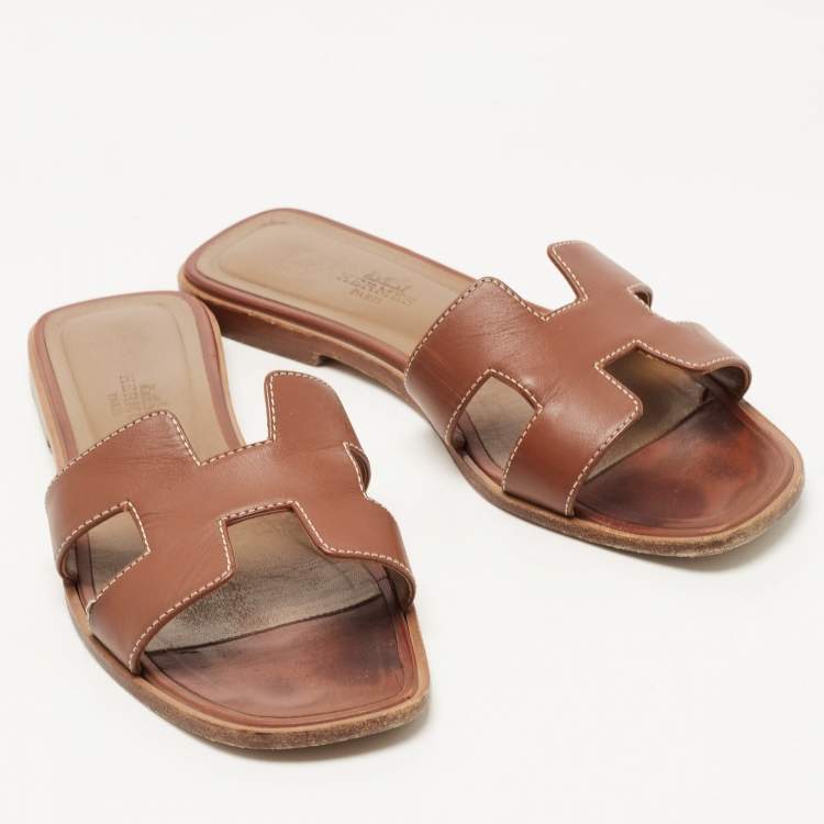 Pre Owned Hermes Brown Leather Oran Flat Slides Size 37