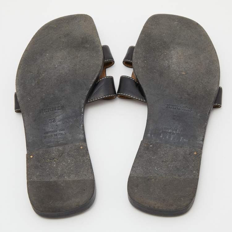 Pre Owned Hermes Black Leather Oran Sandals Size 38