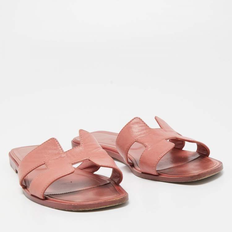 Pre Owned Hermes Pink Leather Oran Flat Slides Size 37.5