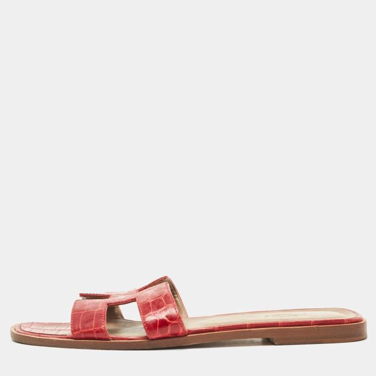 Pre Owned Hermes Dark Red Croc Embossed Leather Oran Flat Slides Size 39