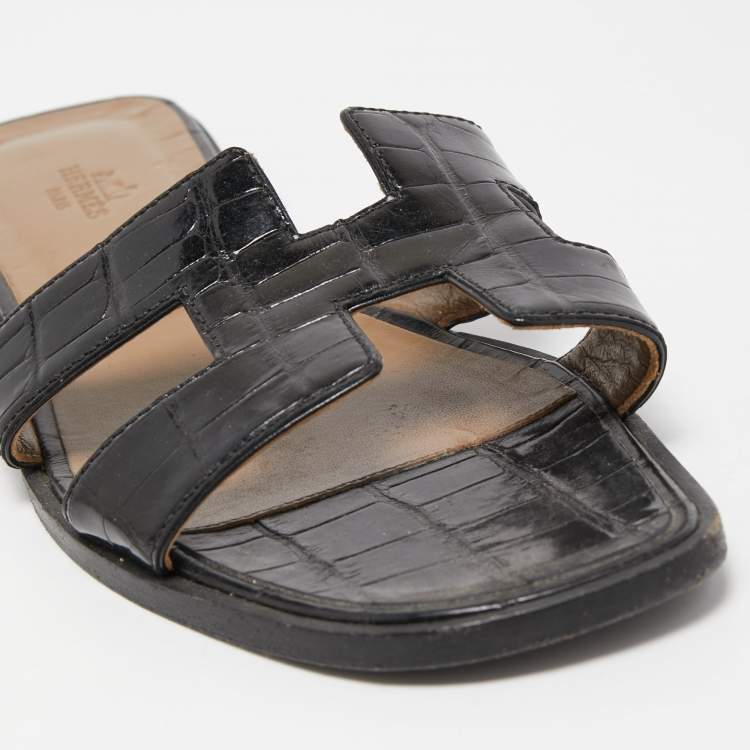 Pre Owned Hermes Black Crocodile Oran Flat Slides Size 39.5