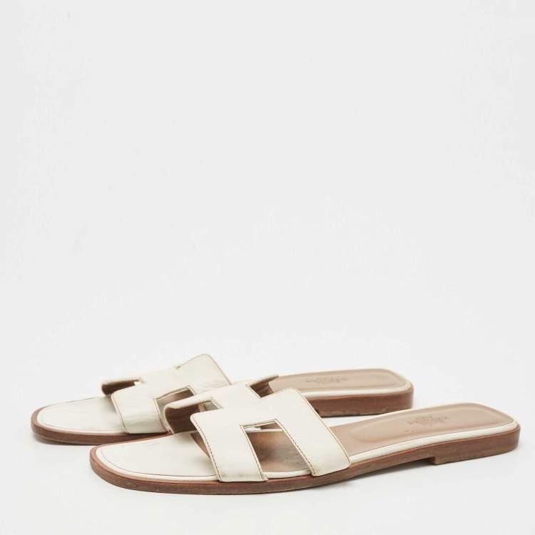 Pre Owned Hermes White Leather Oran Slide Sandals Size 40