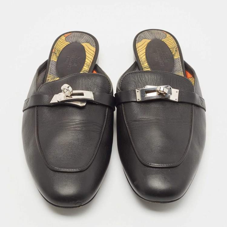 Pre Owned Hermes Black Leather Oz Flat Mules Size 38.5