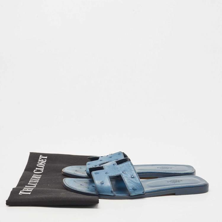 Pre Owned Hermes Blue Ostrich Leather Oran Flat Sandals Size 40