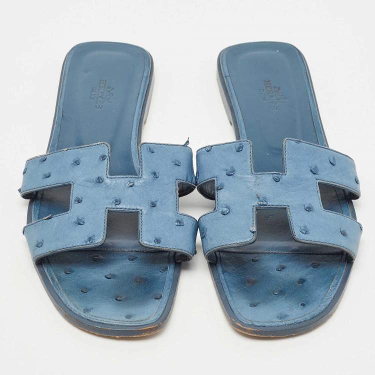 Pre Owned Hermes Blue Ostrich Leather Oran Flat Sandals Size 40