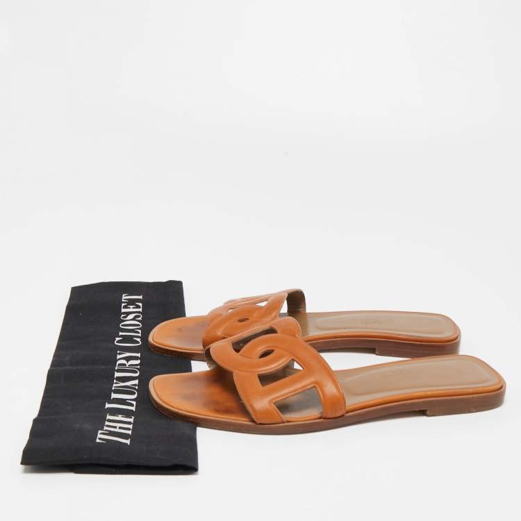 Pre Owned Hermes Tan Leather Omaha Flat Slides Size 36