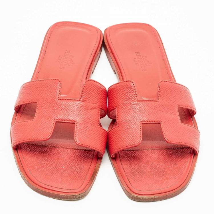 Pre Owned Hermes Red Leather Oran Flat Slides Size 35.5