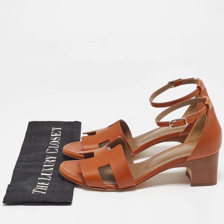 مملوكة مسبقًا Hemers Brown Leather Encens Ankle Strap Sandals Size 38