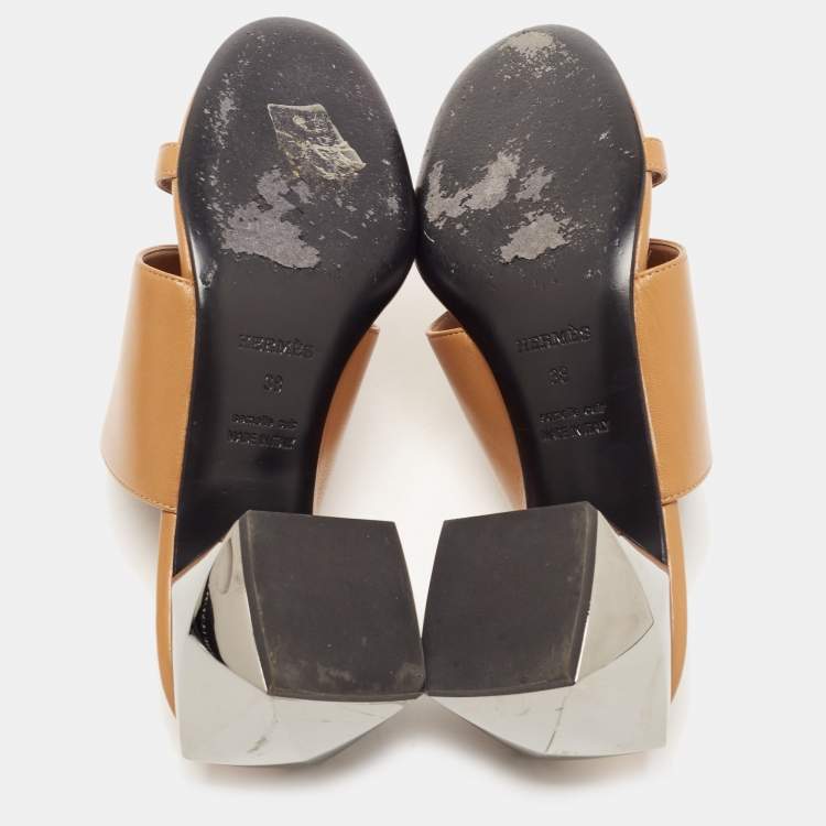 Pre Owned Hermes Brown Leather Block Heel Sandals Size 38