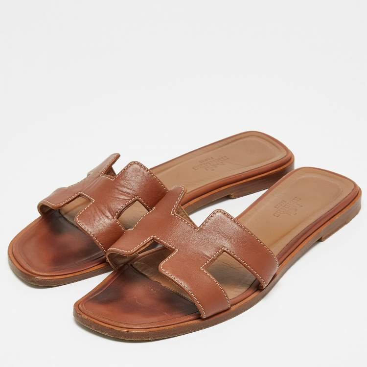 Pre Owned Hermes Brown Leather Oran Slides Size 36 