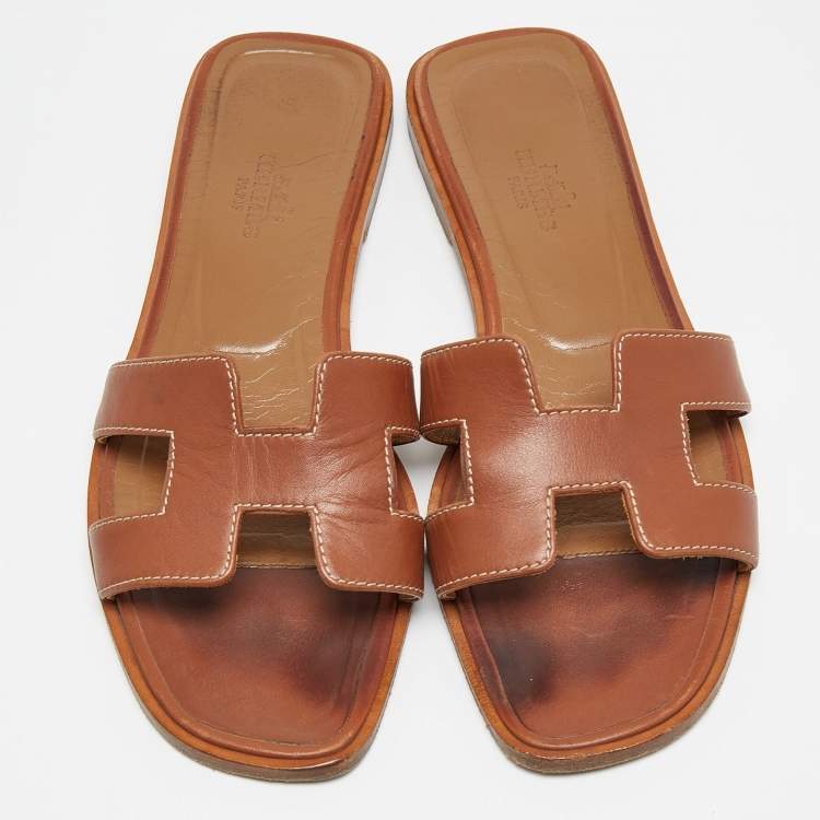 Pre Owned Hermes Brown Leather Oran Slides Size 36 