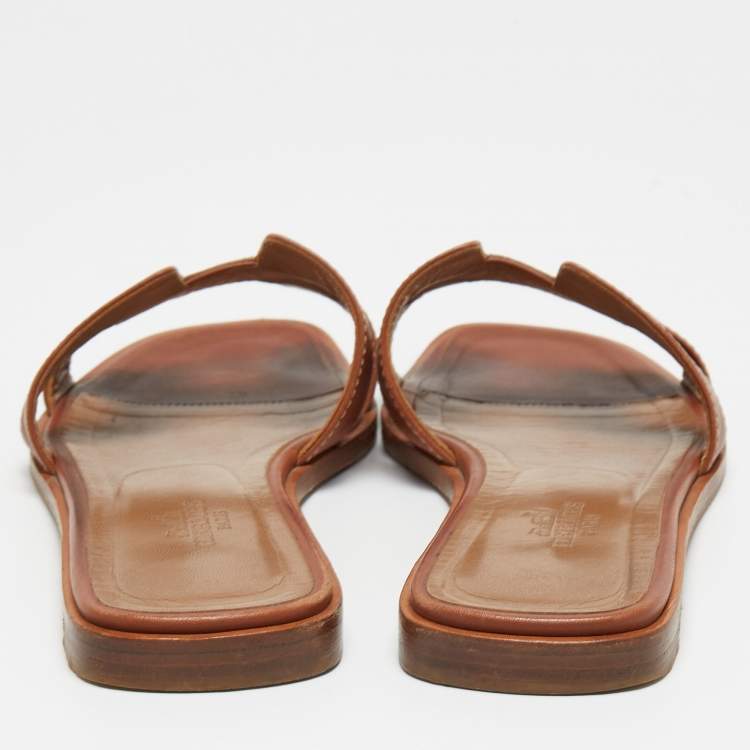 Pre Owned Hermes Brown Leather Oran Slides Size 36 