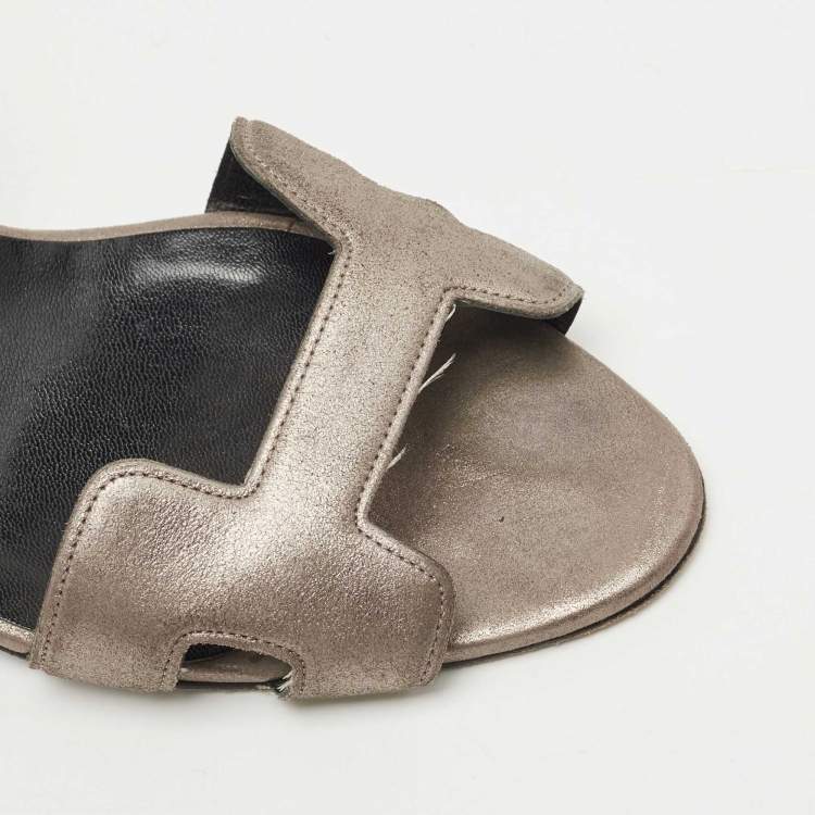 مملوكة مسبقًا Hermes Metallic Leather Night Ankle Strap Sandals Size 38