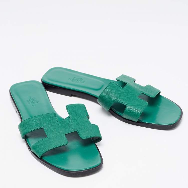 Pre Owned Hermes Green Leather Oran Flat Slides Size 42
