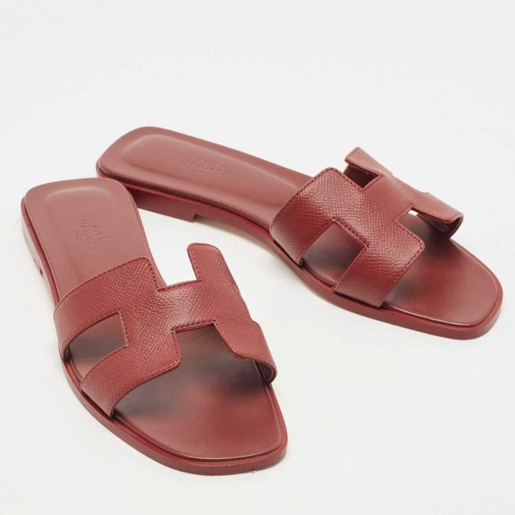 Pre Owned Hermes Burgundy Leather Oran Flat Slides Size 38