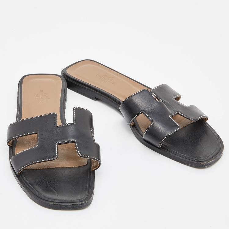 Pre Owned Hermes Black Leather Oran Flat Slides Size 38