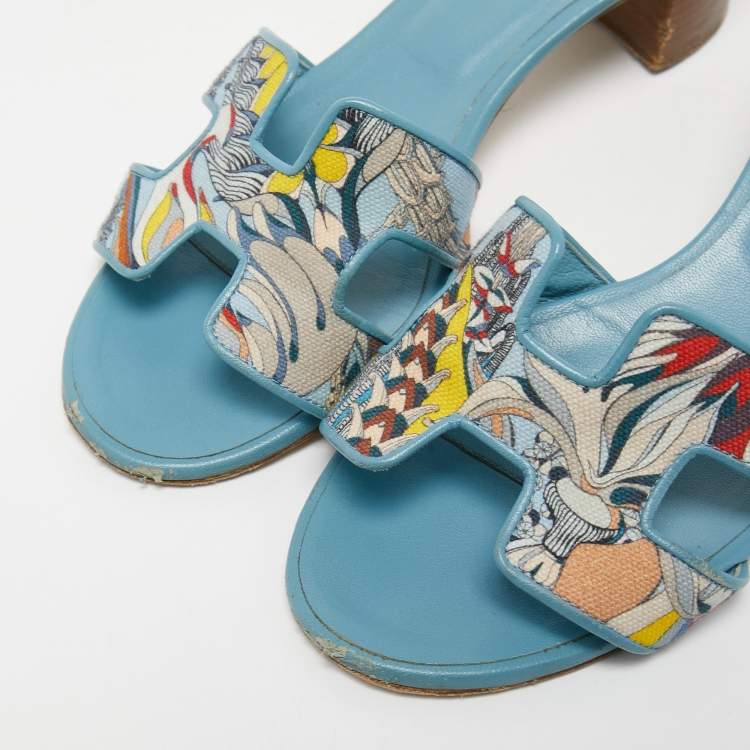 Pre Owned Hermes Blue Printed Oasis Sandals Size 36