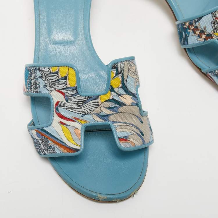 Pre Owned Hermes Blue Printed Oasis Sandals Size 36