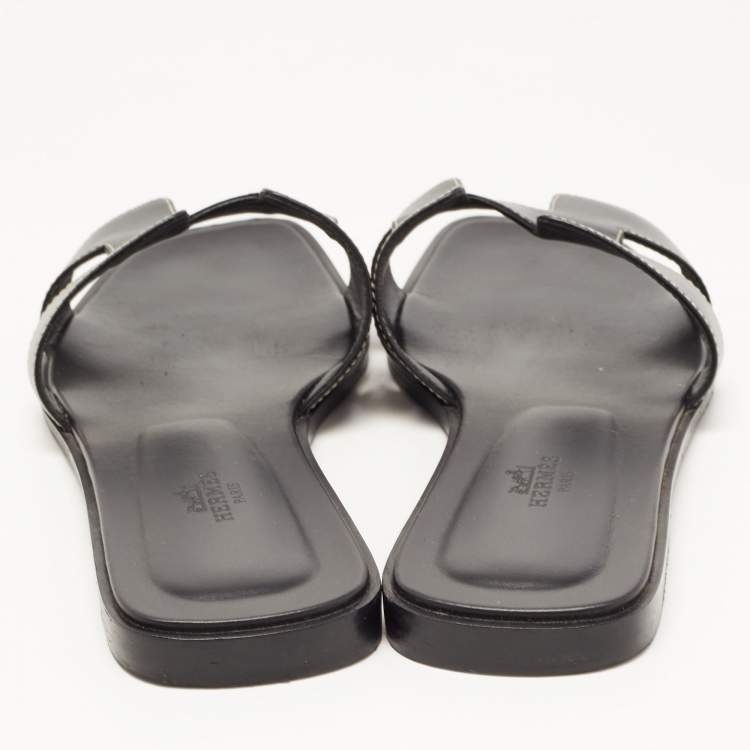 Pre Owned Hermes Black Leather Oran Flat Slides Size 40  