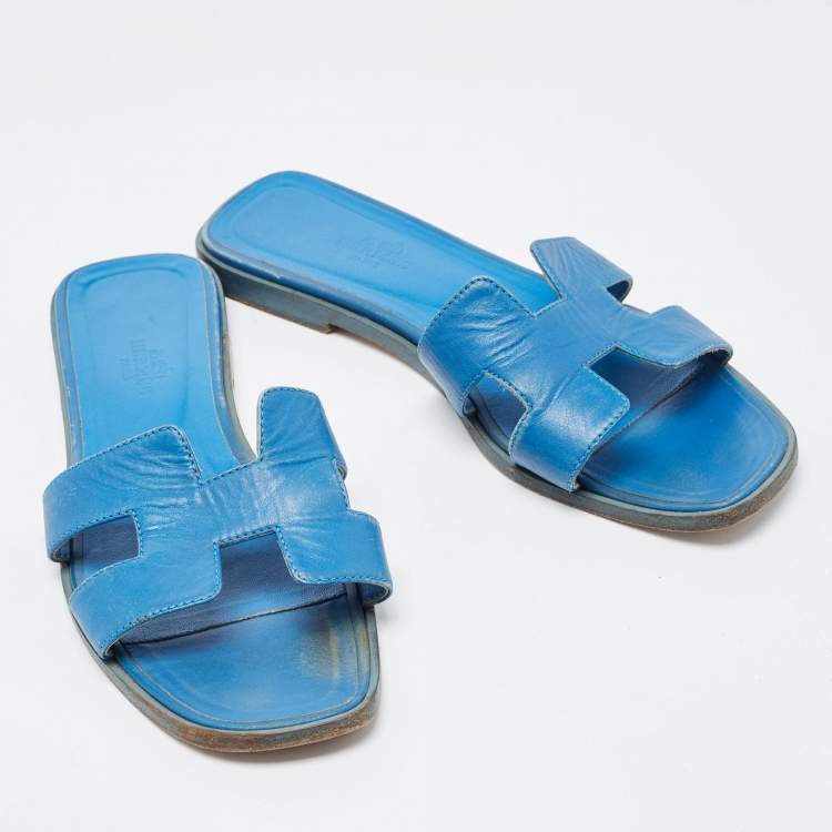 Pre Owned Hermes Blue Leather Oran Flat Slides Size 38