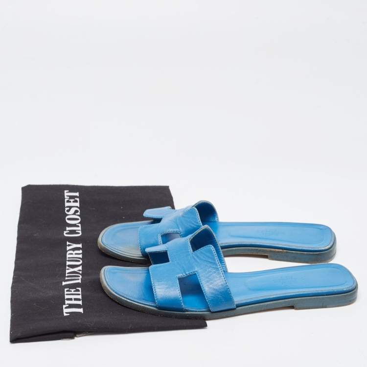Pre Owned Hermes Blue Leather Oran Flat Slides Size 38