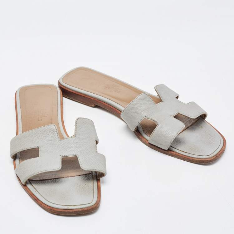 Pre Owned Hermes Grey Leather Oran Flat Slides Size 37.5