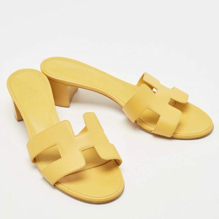 Pre Owned Hermes Yellow Leather Oasis Slide Sandals Size 37