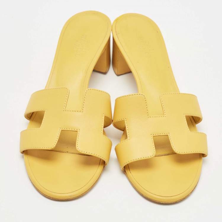 Pre Owned Hermes Yellow Leather Oasis Slide Sandals Size 37