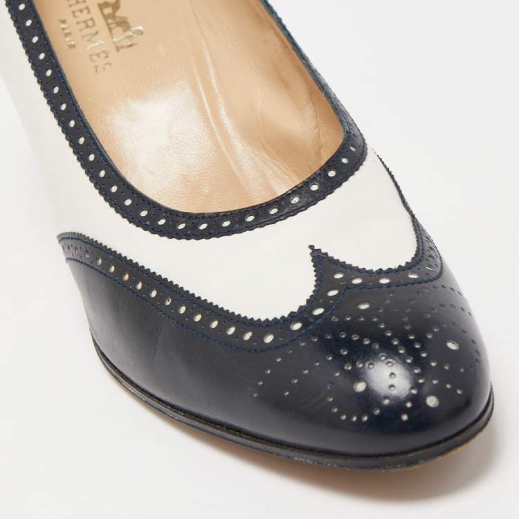 Pre Owned Hermes Blue/White Brogue Leather Round Toe Pumps Size 40