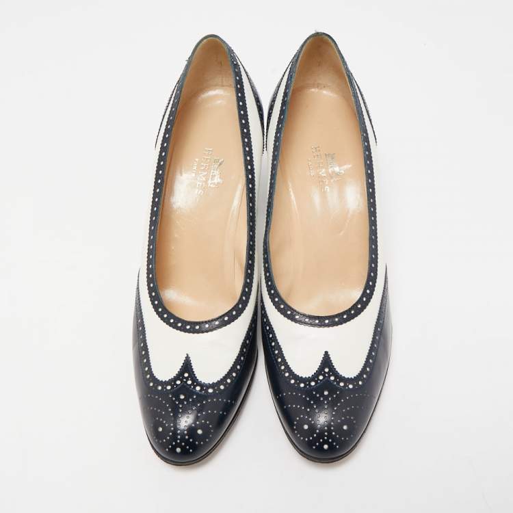 Pre Owned Hermes Blue/White Brogue Leather Round Toe Pumps Size 40