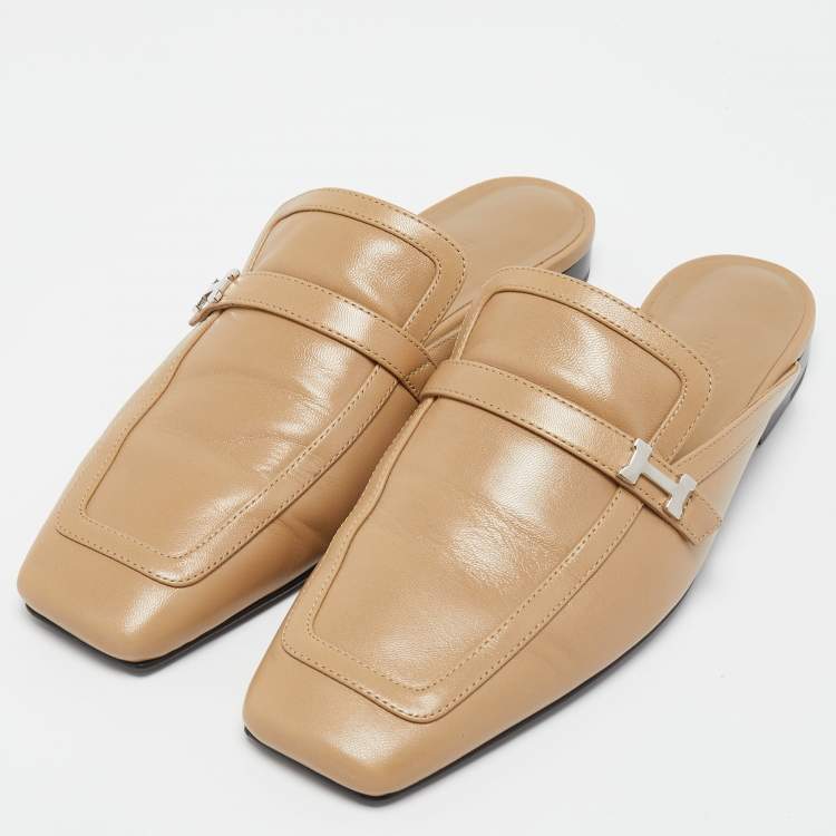 Pre Owned Hermes Beige Leather Groupie Mules Size 37