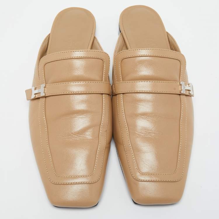 Pre Owned Hermes Beige Leather Groupie Mules Size 37