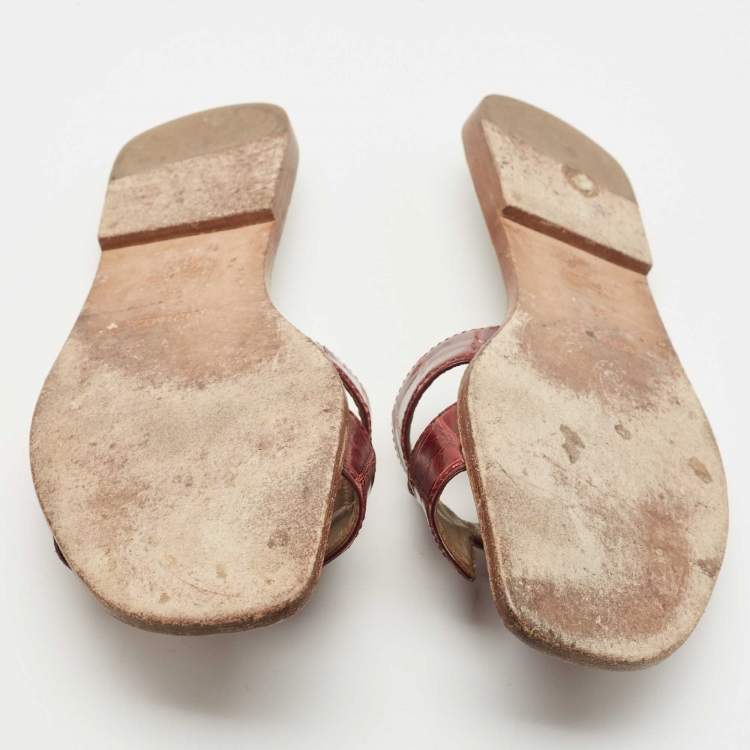 Pre Owned Hermes Burgundy Crocodile Leather Oran Flat Slides Size 38