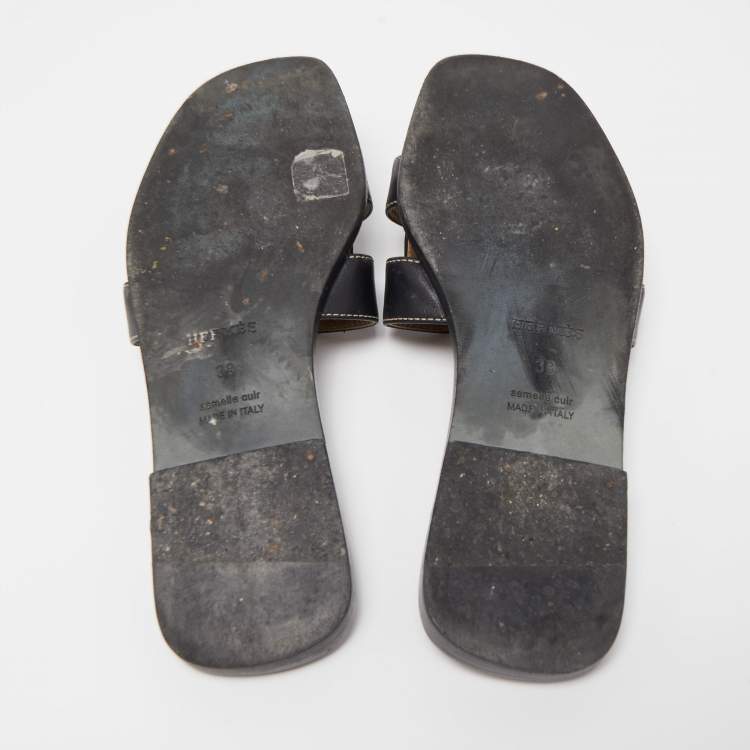 Pre Owned Hermes Black Leather Oran  Flat Slides Size 38