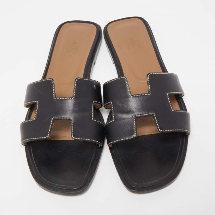 Pre Owned Hermes Black Leather Oran  Flat Slides Size 38