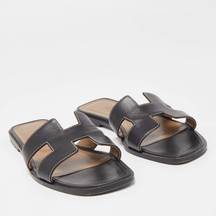 Pre Owned Hermes Black Leather Oran  Flat Slides Size 38