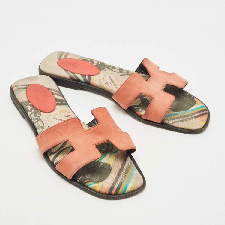 Pre Owned Hermes Pink Suede Oran Flat Slides Size 38
