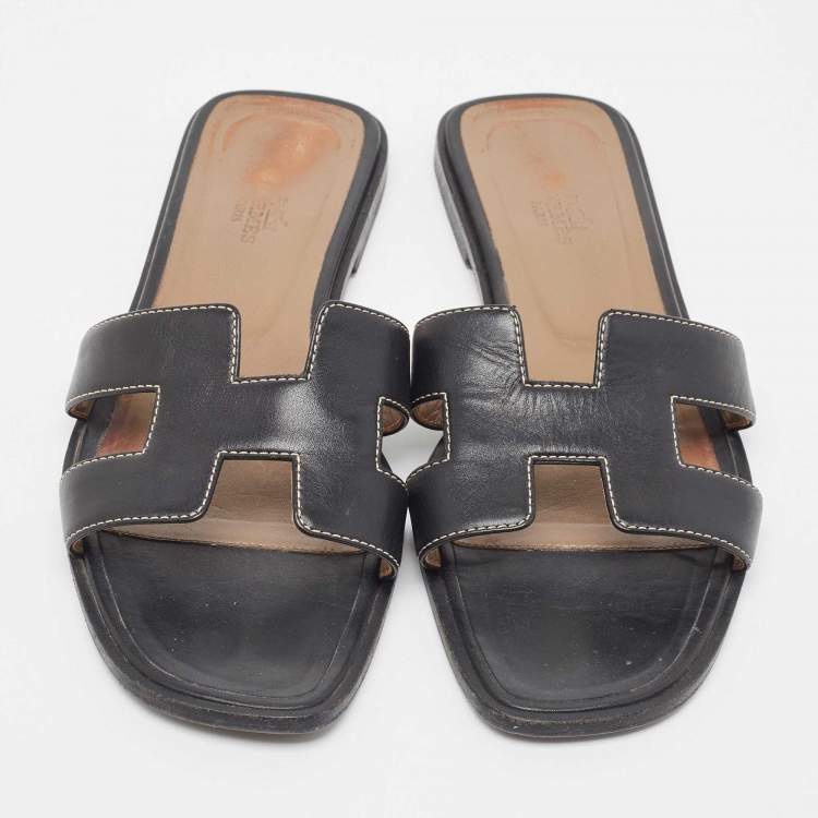 Pre Owned Hermes Black Leather Oran Flat Slides Size 38.5
