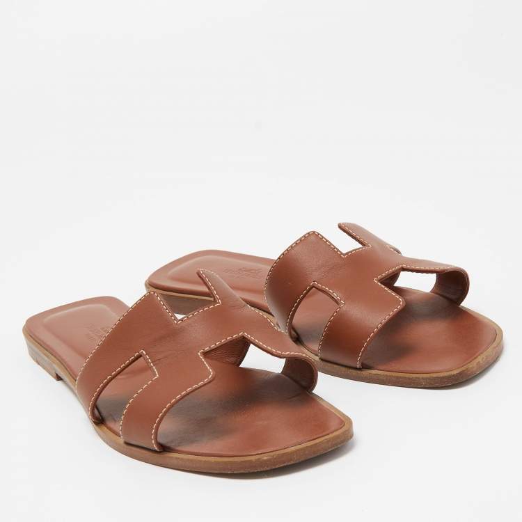 Pre Owned Hermes Brown Leather Oran Flat Slides Size 37