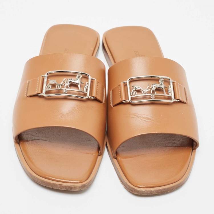 مملوكة مسبقًا Hermes Brown Leather Villa Flat Slides Size 37