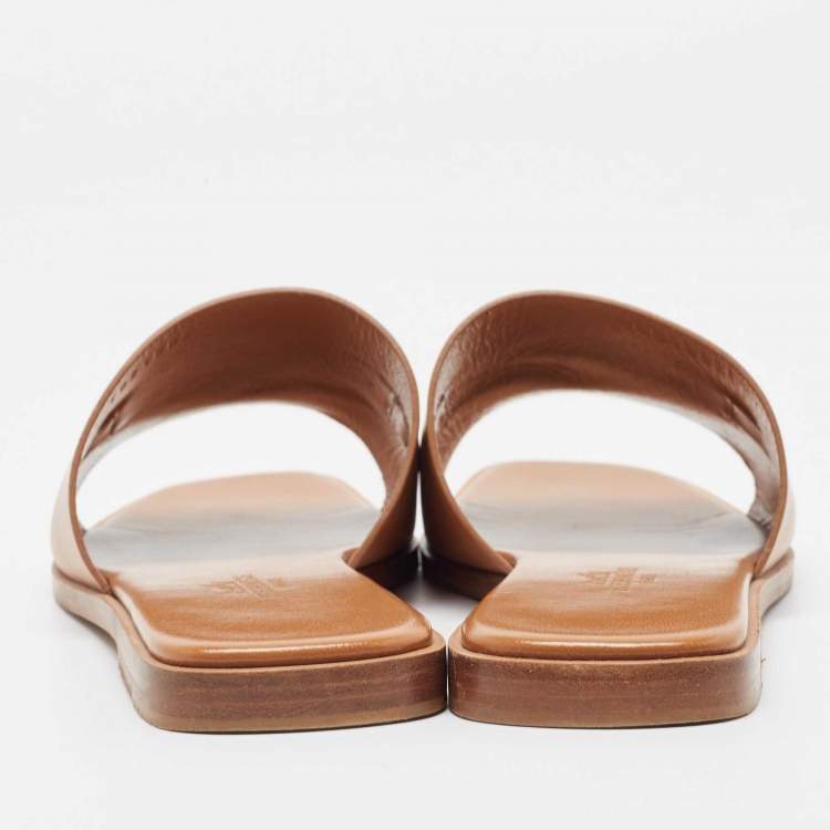 مملوكة مسبقًا Hermes Brown Leather Villa Flat Slides Size 37