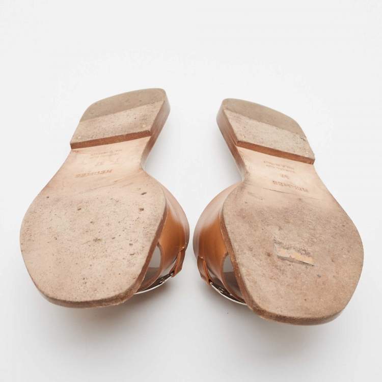 مملوكة مسبقًا Hermes Brown Leather Villa Flat Slides Size 37